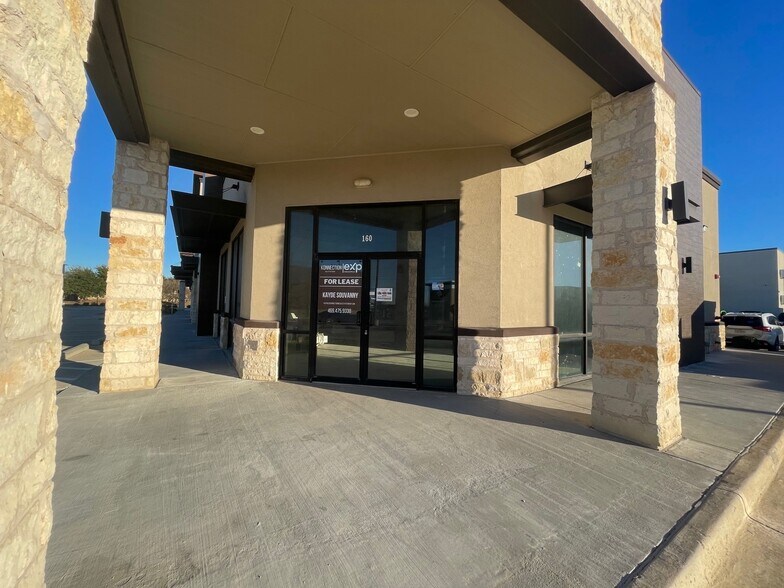 More Photos Of 4730 Windhaven Pky, The Colony General Retail For Lease