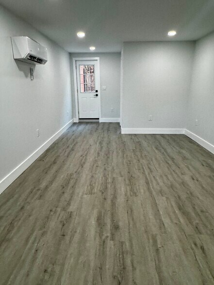 More Photos Of 1235 Pennsylvania Ave SE, Washington Storefront Retail Office For Lease