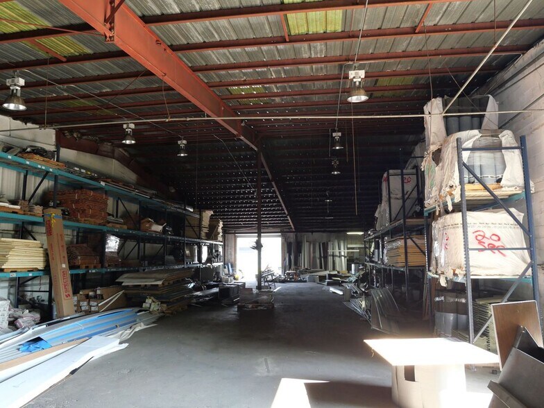 More Photos Of 737 N Magnolia Ave, Ocala Distribution For Lease