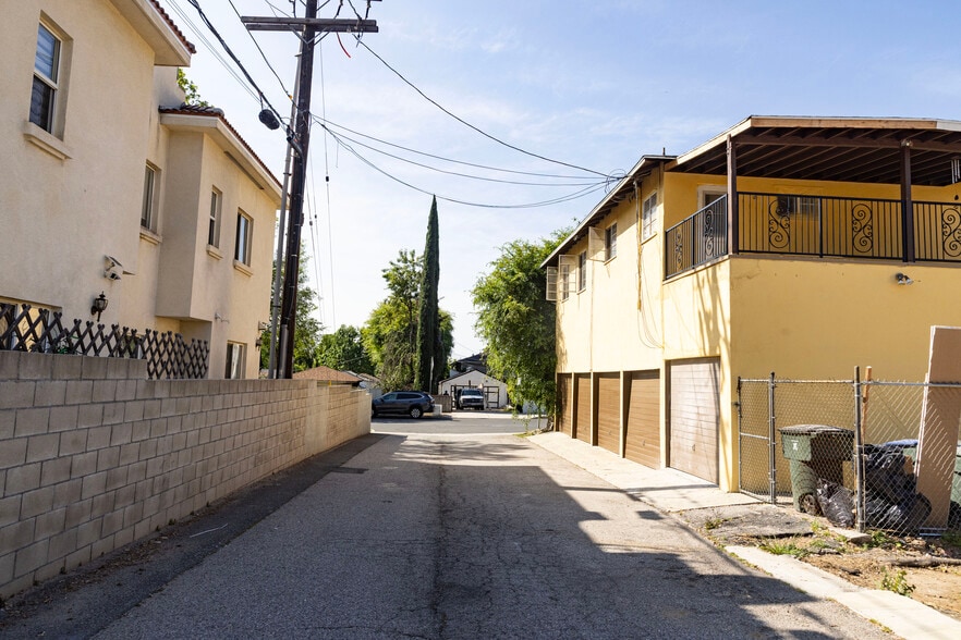 More Photos Of 1210 N Altadena Dr, Pasadena Land For Sale