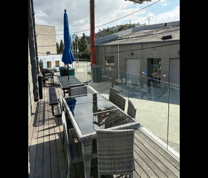 More Photos Of 11869 Teale St, Playa Vista Flex For Sale