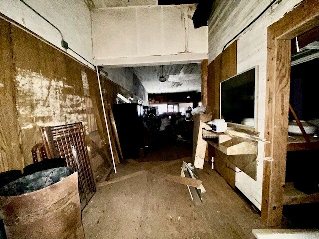 More Photos Of 209 3rd St, Mccomb Office For Sale