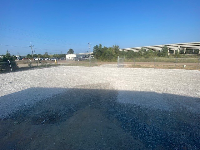 More Photos Of 57 Blackburn Dr, Byhalia Flex For Lease