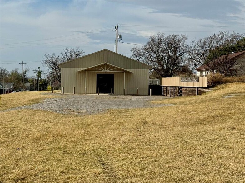 More Photos Of 609 1st St, Cement Religious Facility For Sale