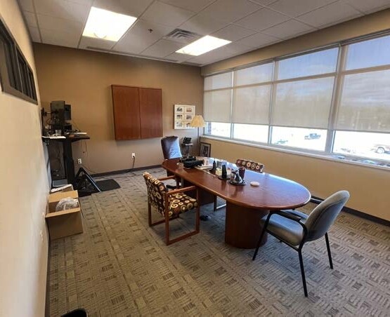 More Photos Of 3913-3919 W Prospect Ave, Appleton Office For Lease