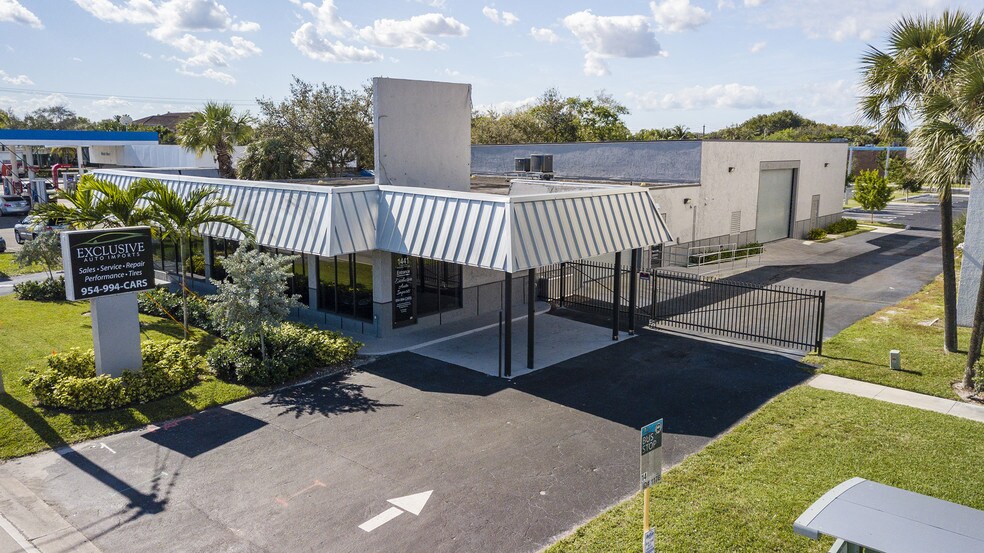 More Photos Of 1441 S Powerline Rd, Pompano Beach Auto Dealership For Lease