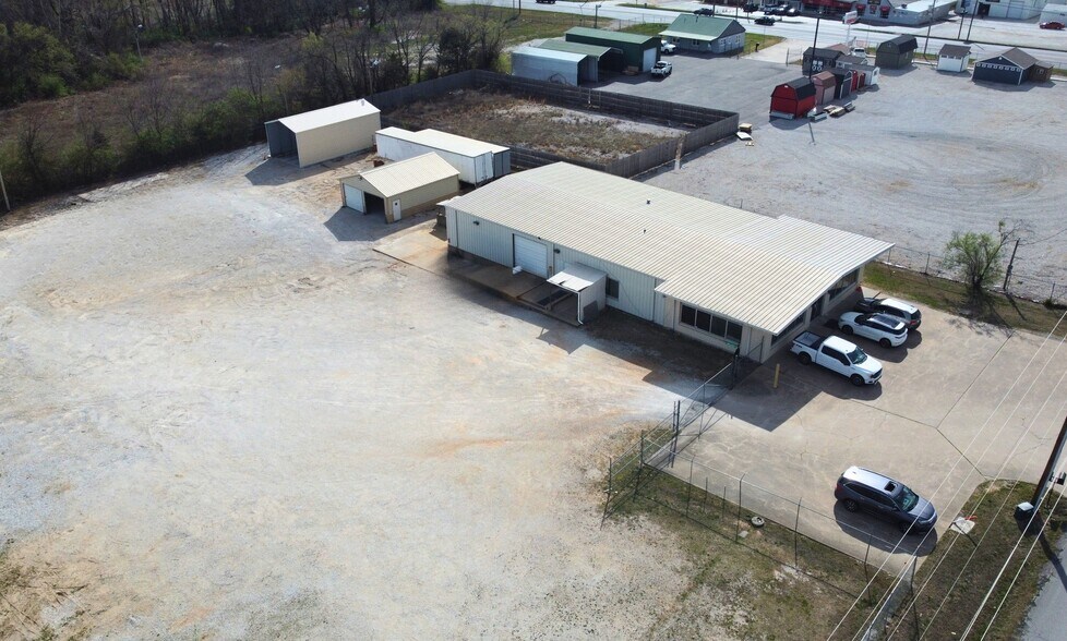 More Photos Of 783 W Morris Ave, Springdale Warehouse For Sale