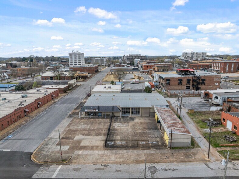 More Photos Of 333 E College St, Florence General Retail For Sale