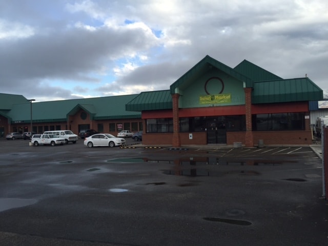 More Photos Of 5601 W Clearwater Ave, Kennewick General Retail For Lease