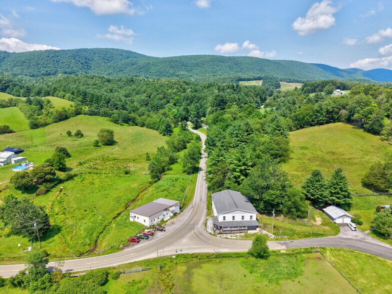 More Photos Of 11 Mount Zion Rd, Elk Creek Freestanding For Sale