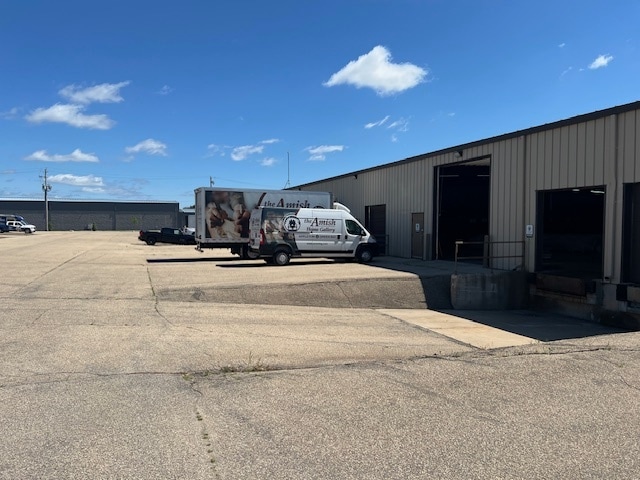 More Photos Of 941 Ashwaubenon St, Green Bay Unknown For Lease