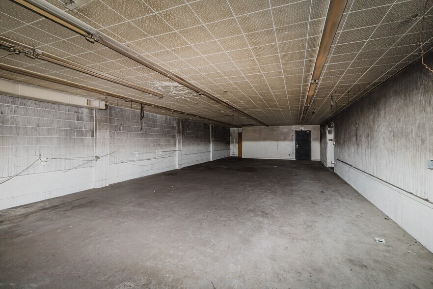 More Photos Of 470 N Seneca St, Wichita Warehouse For Sale