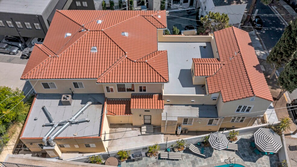 More Photos Of 1112 N Sherbourne Dr, West Hollywood Loft Creative Space For Lease