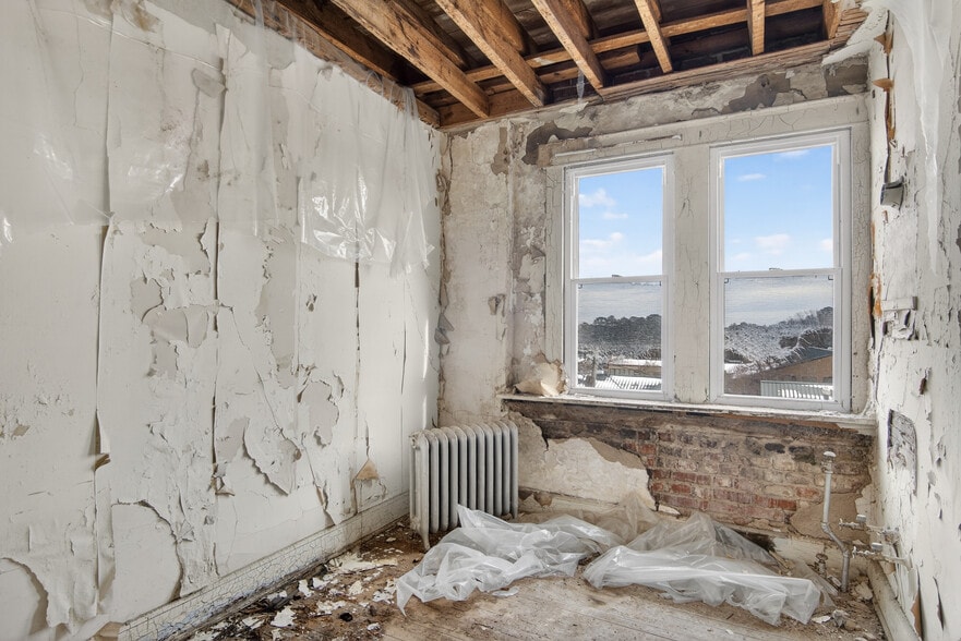 More Photos Of 104-110 S Hill Ave, South Hl, South Hill Office Residential For Sale