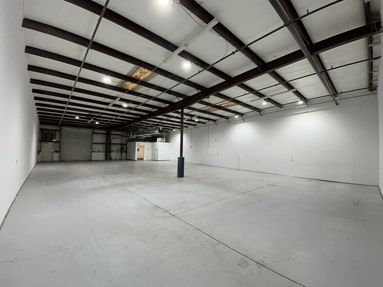 More Photos Of 6557 Garden Rd, Riviera Beach Unknown For Lease