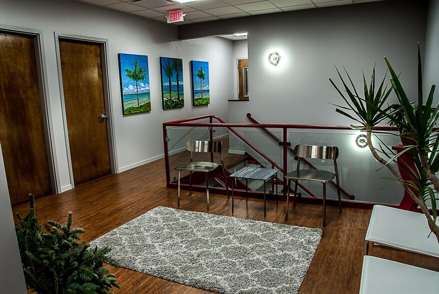 More Photos Of 30 W Main St, Riverhead Office For Lease