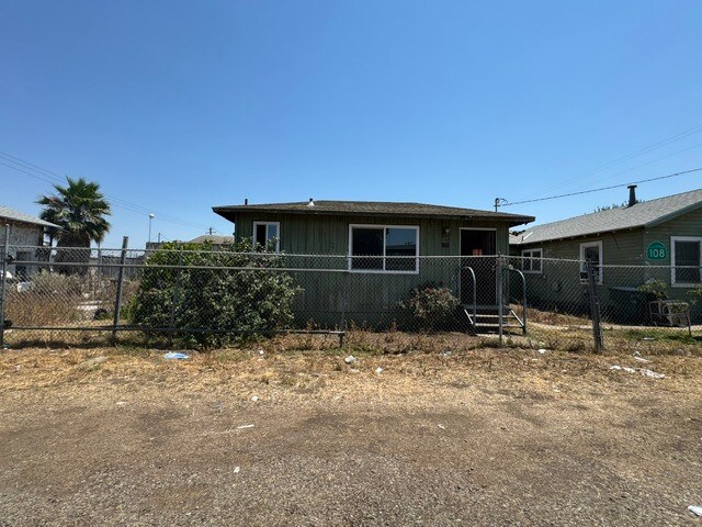 More Photos Of 108 D St, Westley Specialty For Sale