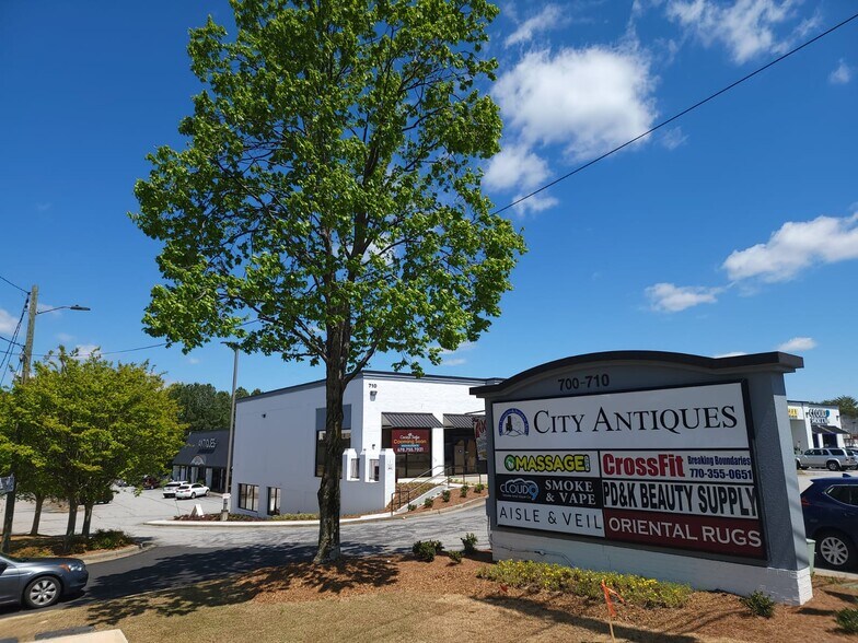 More Photos Of 700 Holcomb Bridge Rd, Roswell Unknown For Lease