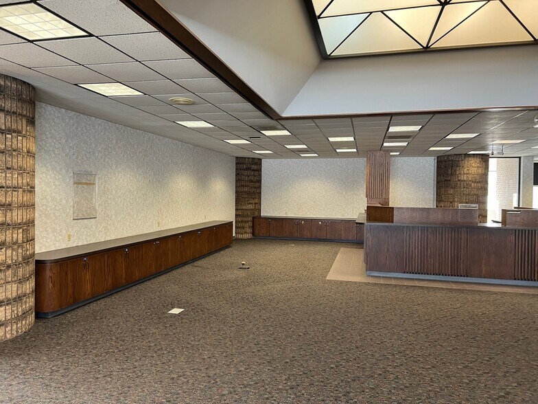 More Photos Of 502 2nd Ave N, Wahpeton Office For Sale