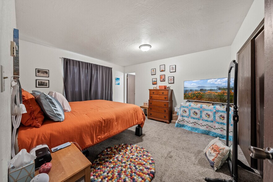 More Photos Of 4584 S Terrace Ave, Lakeport Apartments For Sale
