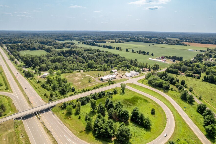 More Photos Of 2511 W Bellevue Rd, Leslie Warehouse For Sale