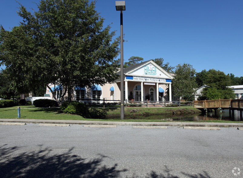 More Photos Of 14319 Ocean Hwy, Pawleys Island Office For Sale