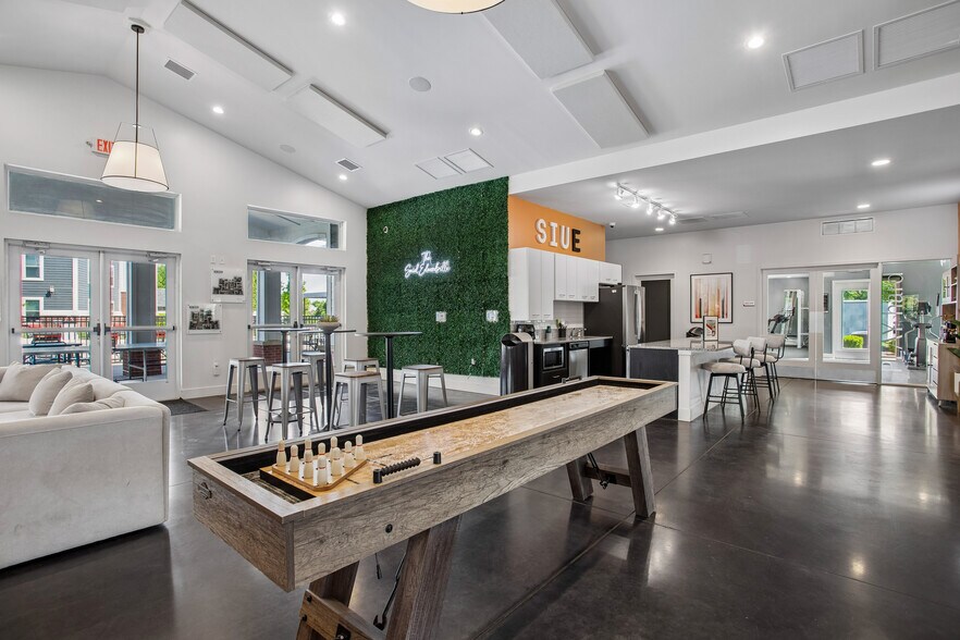 More Photos Of 1 Campus Edge Dr, Edwardsville Apartments For Sale