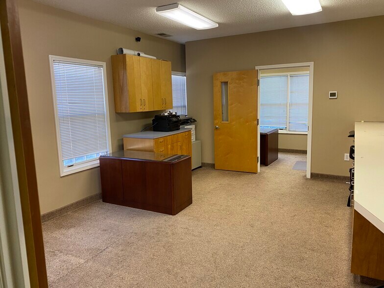 More Photos Of 1018 Lee Ann Dr, Concord Office For Sale