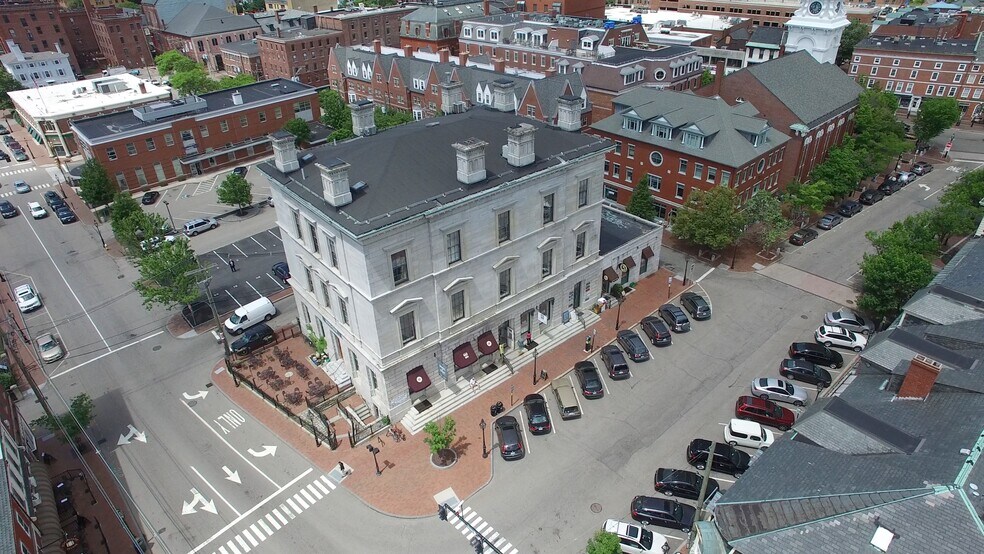 Primary Photo Of 40 Pleasant St, Portsmouth Office For Lease