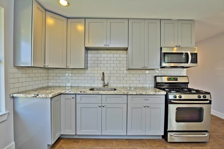 More Photos Of 744 W 18th St, Houston Loft Creative Space For Lease