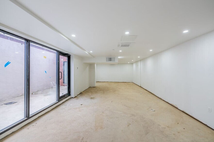 More Photos Of 16502 Sanford Ave, Flushing Apartments For Sale