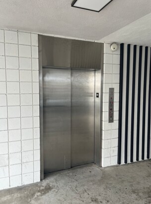 More Photos Of 16020 S Western Ave, Gardena Medical For Lease