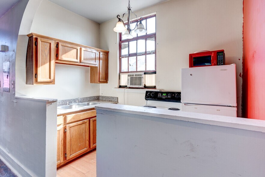 More Photos Of 1468 N Claiborne Ave, New Orleans Office Residential For Sale