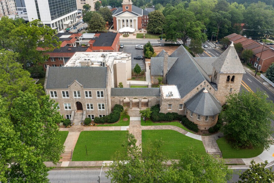 More Photos Of 312 Sycamore St, Decatur Office For Sale