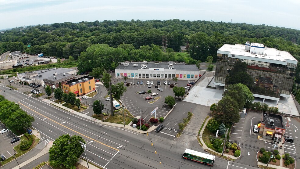 More Photos Of 525 Connecticut Ave, Norwalk Freestanding For Sale