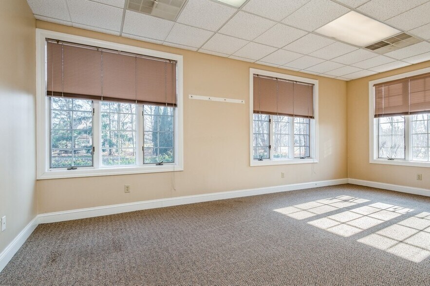 More Photos Of 372 Route 22 West, White House Station Office For Lease