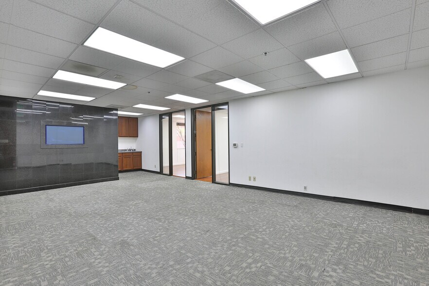More Photos Of 1754 Technology Dr, San Jose Medical For Lease