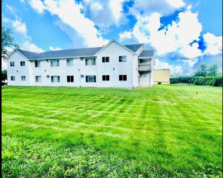 More Photos Of 3315 E 15th St, Des Moines Apartments For Sale