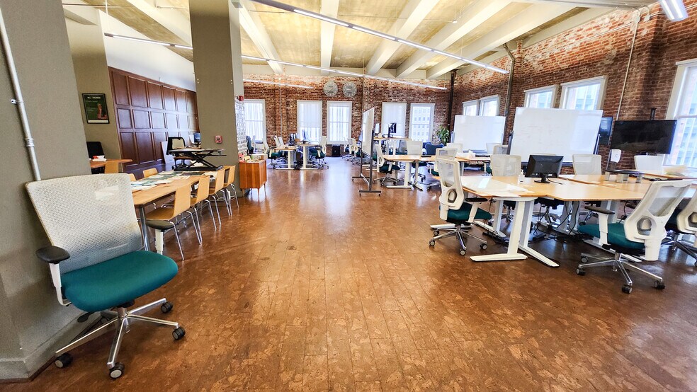 More Photos Of 18-22 Battery St, San Francisco Office For Lease