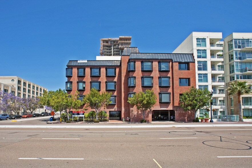 More Photos Of 1495 Pacific Hwy, San Diego Office For Lease