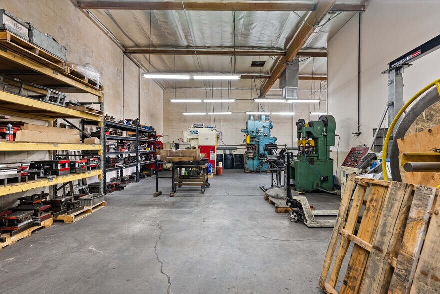 More Photos Of 12455 Branford St, Pacoima Warehouse For Sale