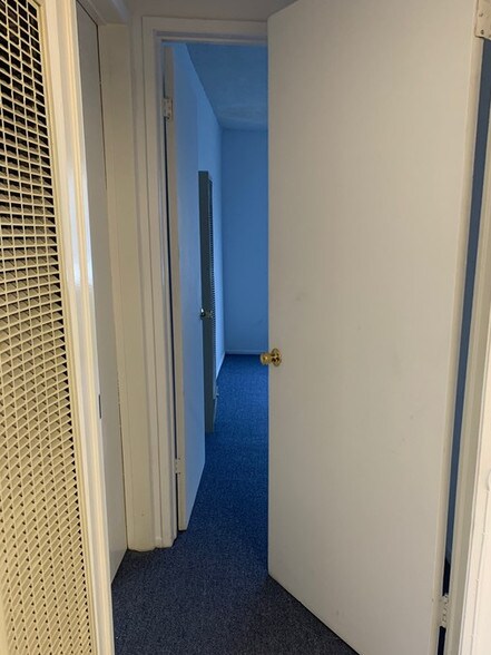 More Photos Of 2425 E Slauson Ave, Huntington Park Office For Lease