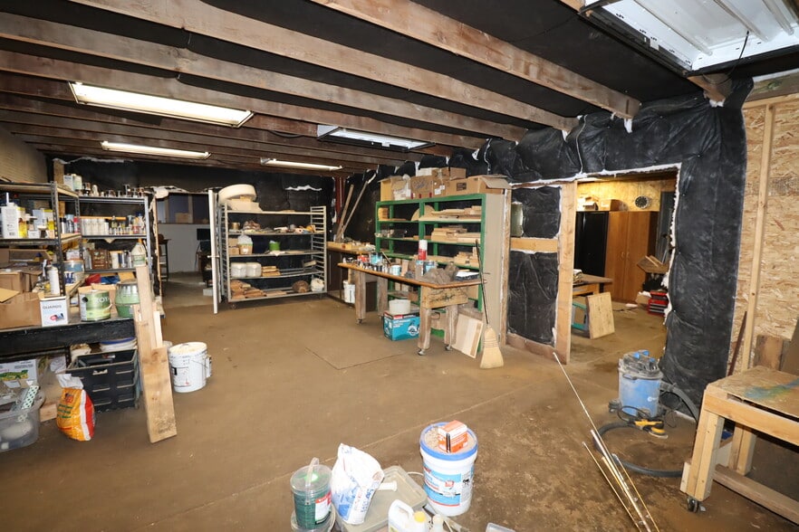 More Photos Of 3600 Ellis Ave, Ashland Flex For Sale