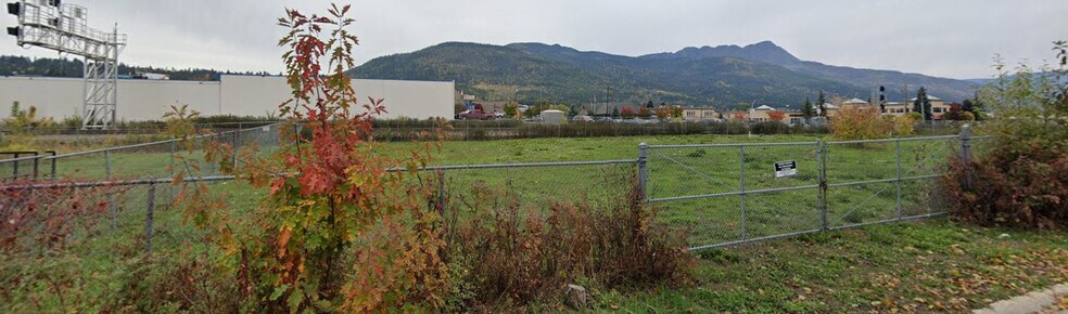More Photos Of 180 Beatty Av NW, Salmon Arm Land For Sale