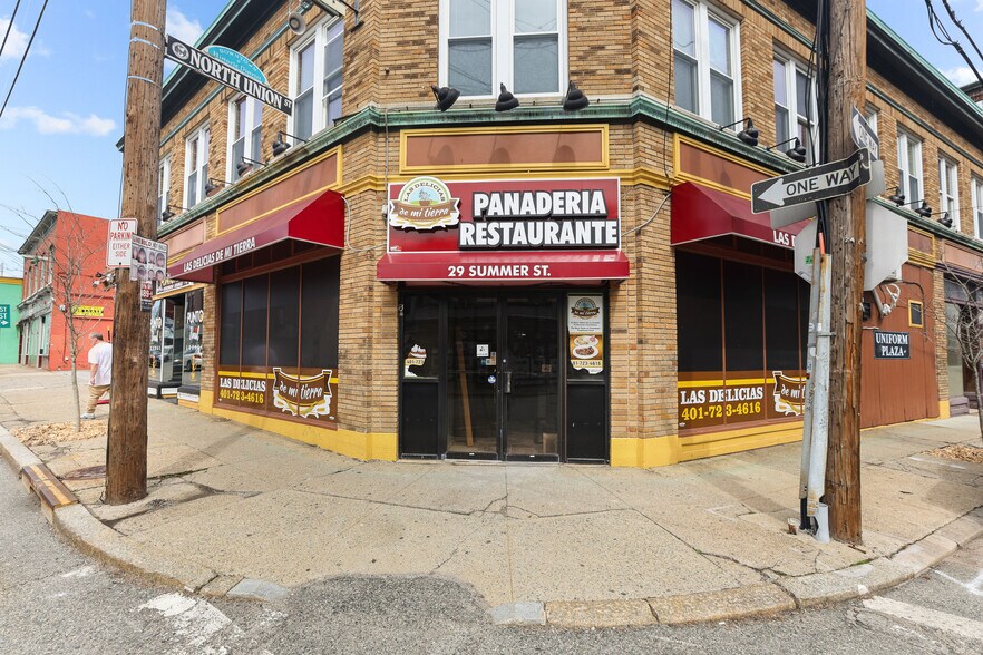 More Photos Of 31-33 Summer St, Pawtucket General Retail For Sale