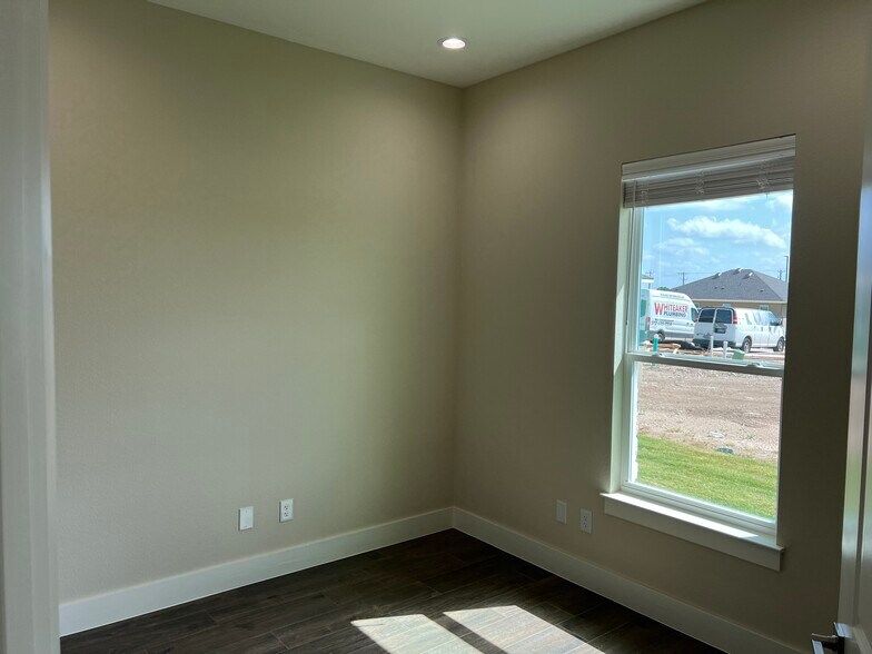 More Photos Of 2951 FM 1460, Georgetown Medical For Sale