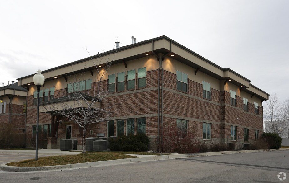 More Photos Of 1238 W 750 N, Springville Loft Creative Space For Lease