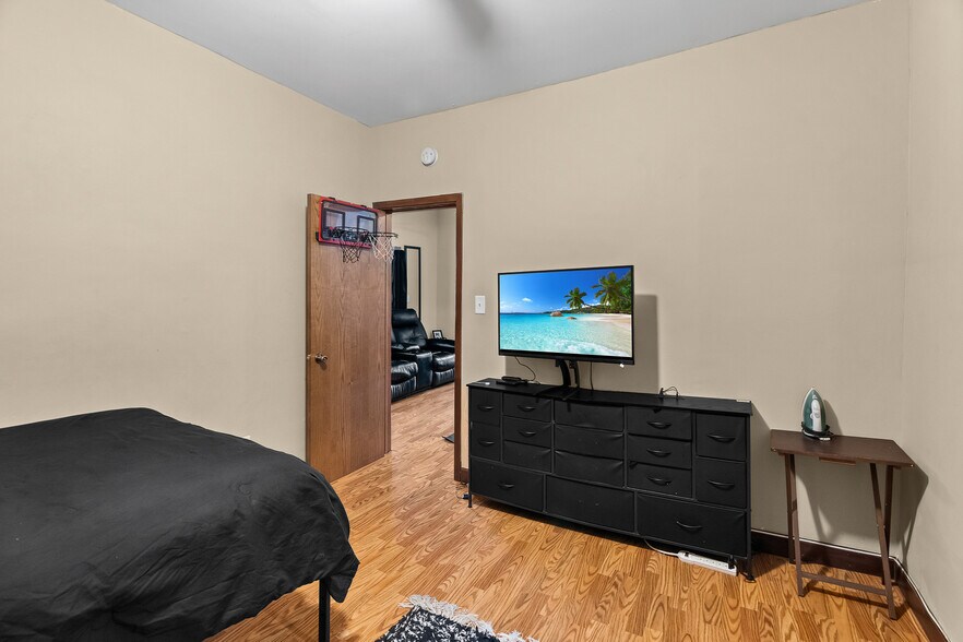 More Photos Of 485 Belvidere St E, Saint Paul Apartments For Sale