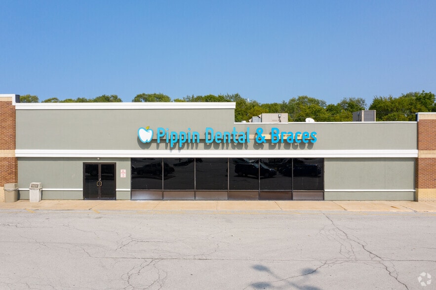 More Photos Of 8301-8349 Indianapolis Blvd, Highland Unknown For Lease