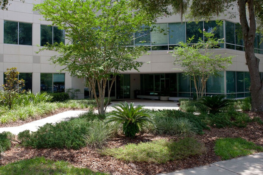 More Photos Of 13101 Telecom Dr, Tampa Office For Lease